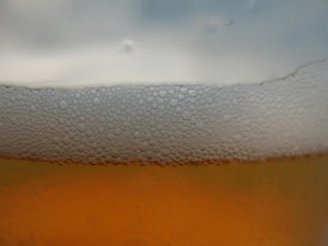 beer-in-glass-close-up_roy-free